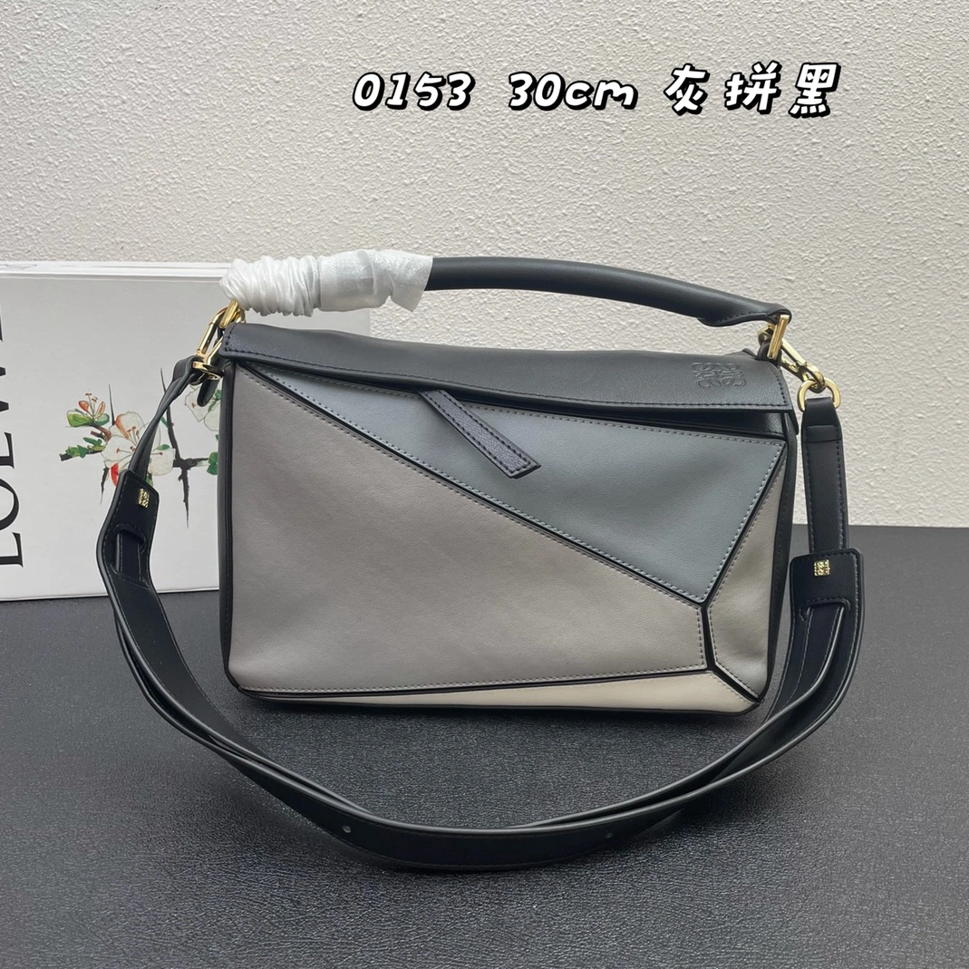 Efficient 7594 LOEWE AAA Quality Messenger Bags For Women