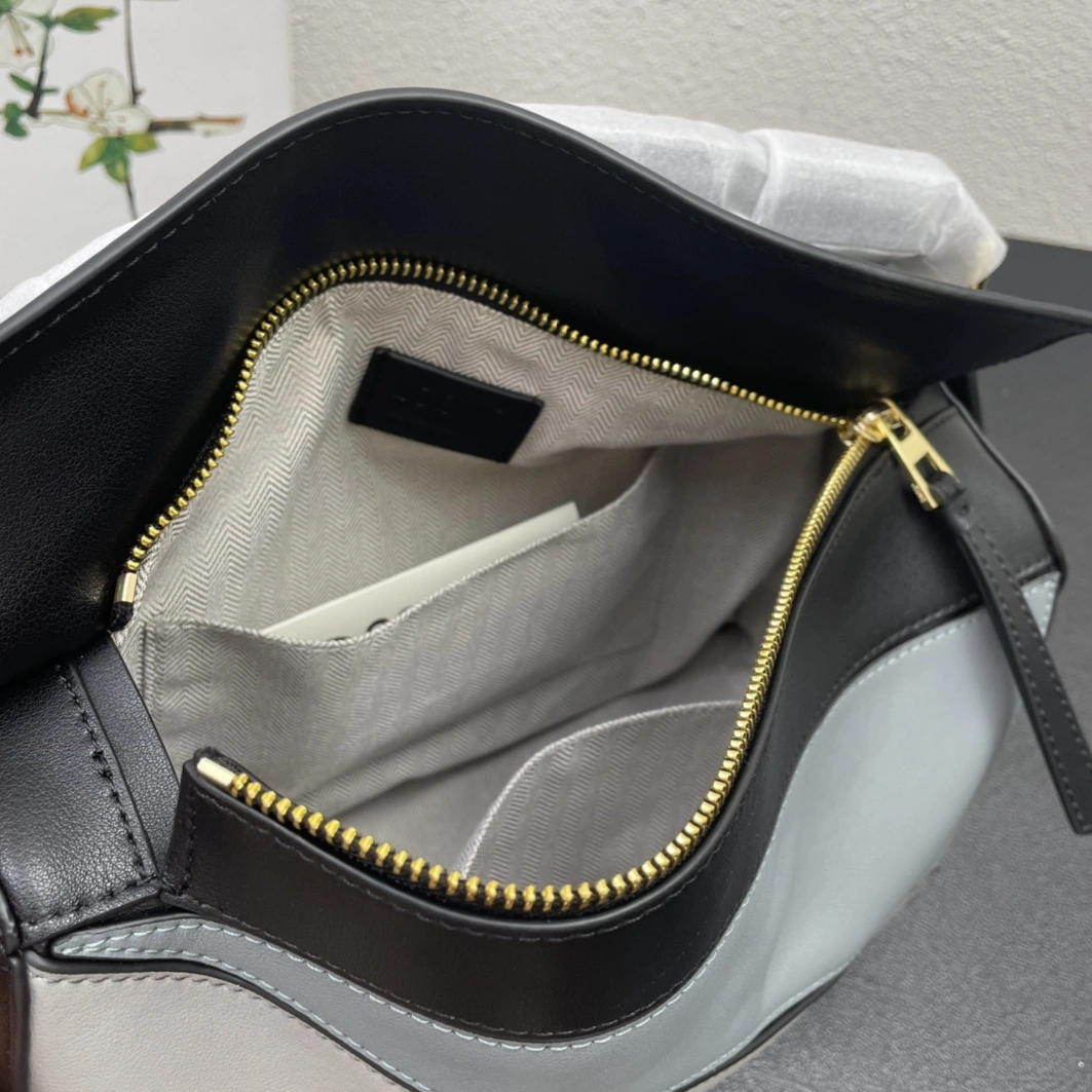 Efficient 7594 LOEWE AAA Quality Messenger Bags For Women