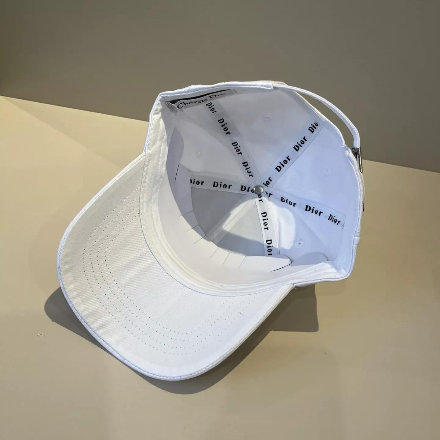 Efficient 761 Christian Dior Caps