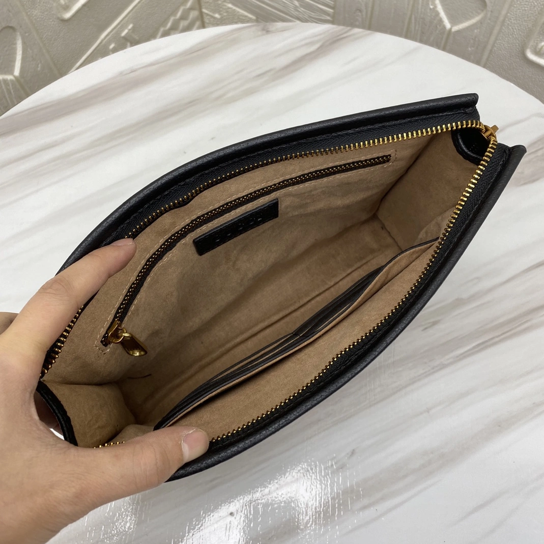 Efficient 7704 Gucci AAA Man Wallets