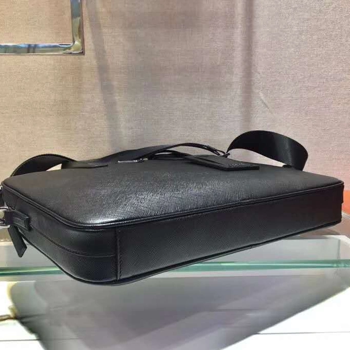 Efficient 7990 Prada AAA Man Handbags