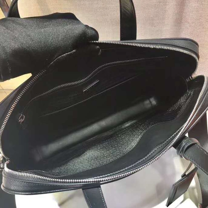 Efficient 7990 Prada AAA Man Handbags