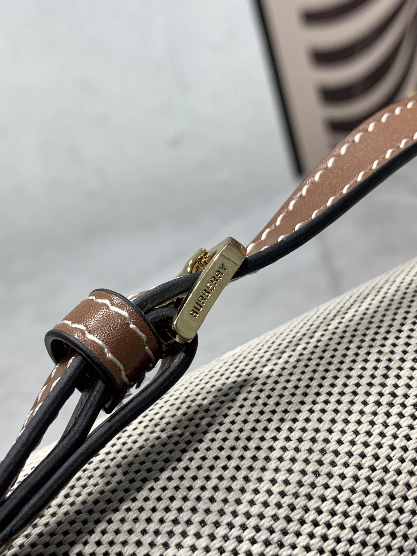 Efficient 807 Burberry AAA Quality Messenger Bags For Women