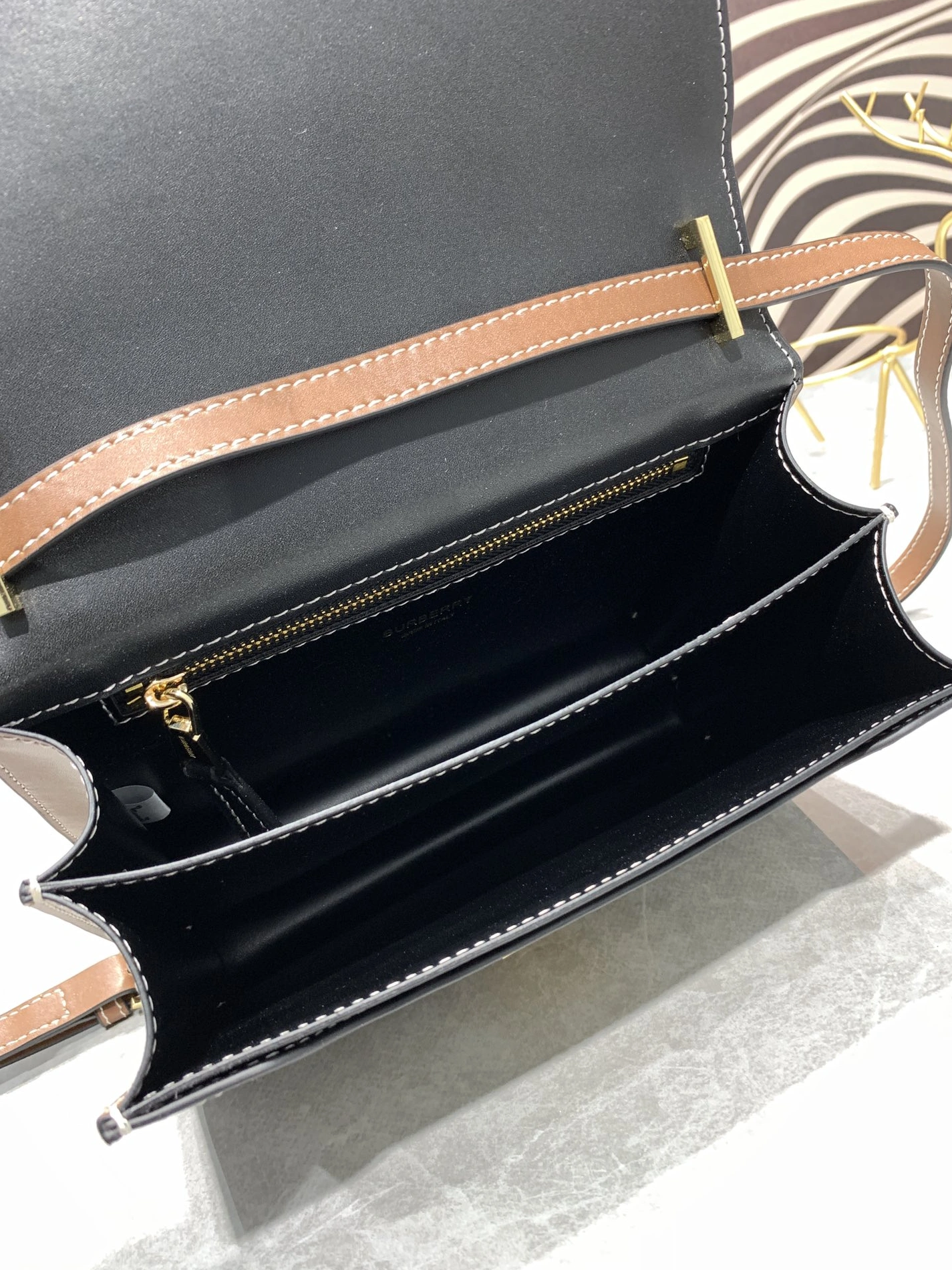 Efficient 807 Burberry AAA Quality Messenger Bags For Women
