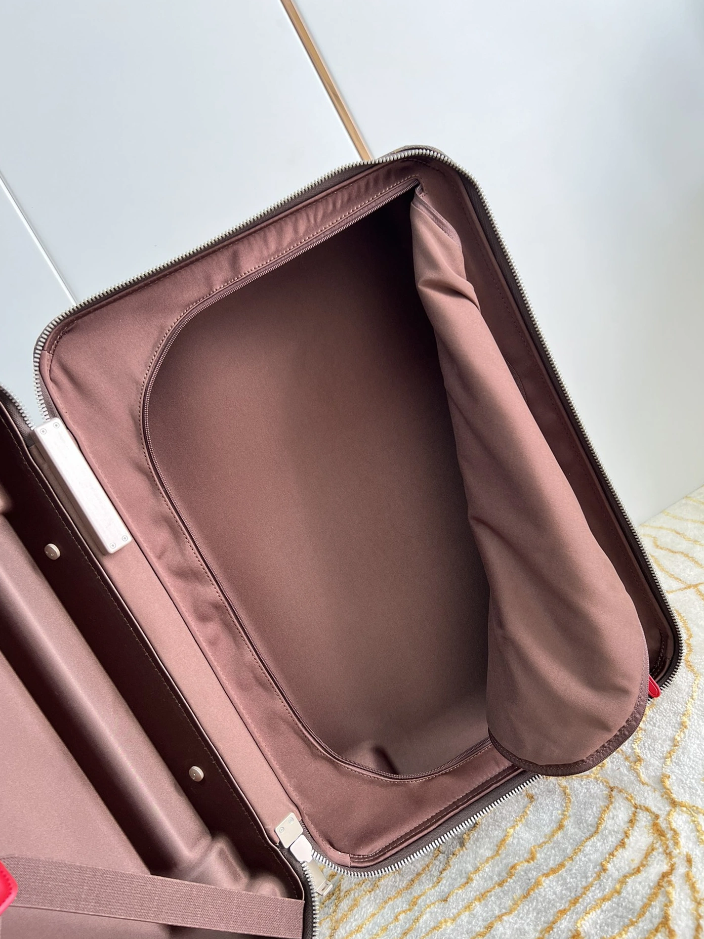 Efficient 8108 Louis Vuitton Luggage