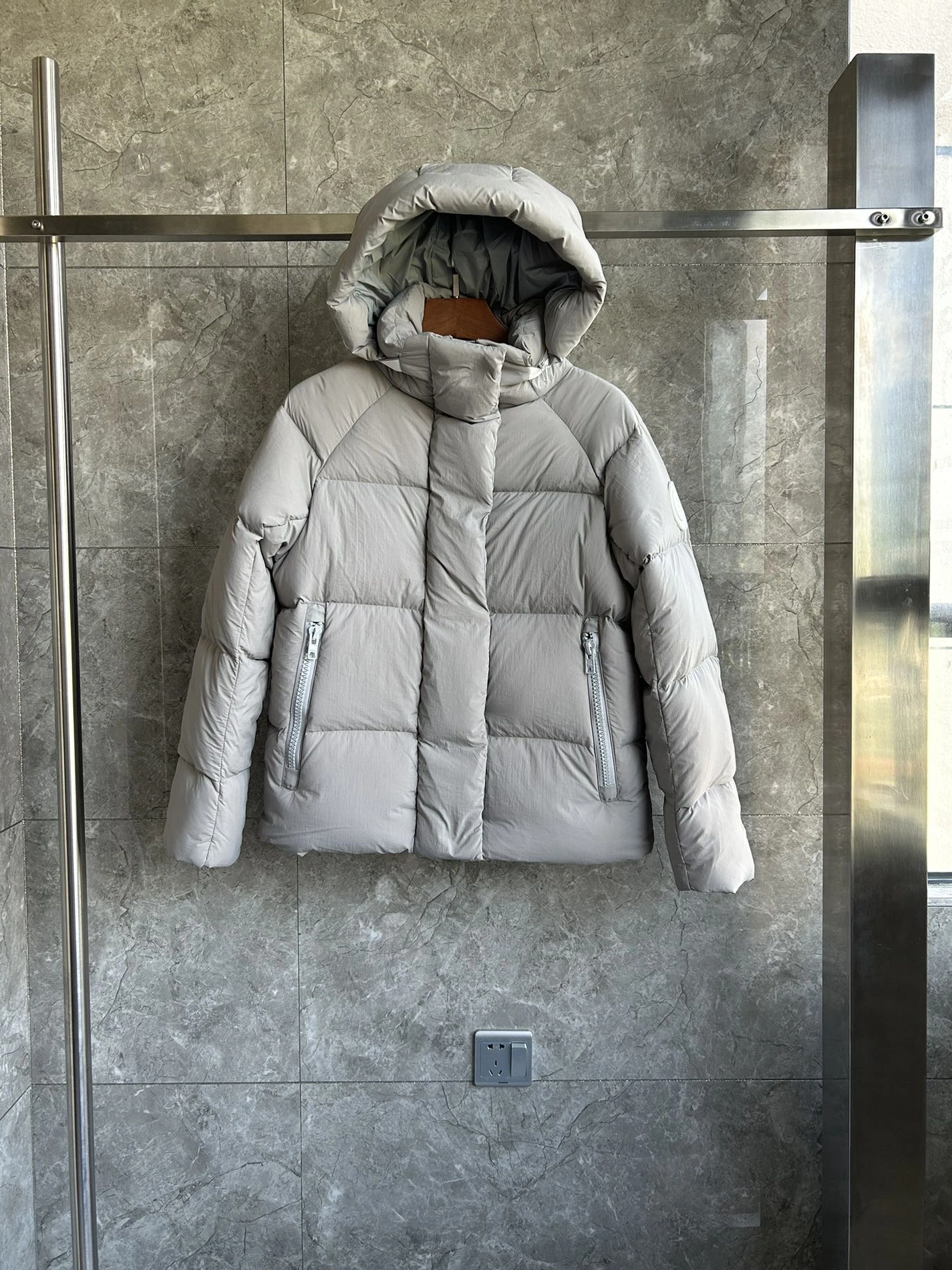 Efficient 8112 Canada Goose Down Feather Coat Long Sleeved For Women