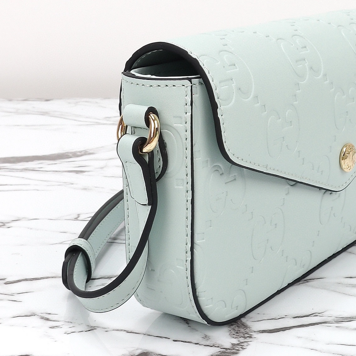 Efficient 8119 Gucci AAA Quality Messenger Bags For Women