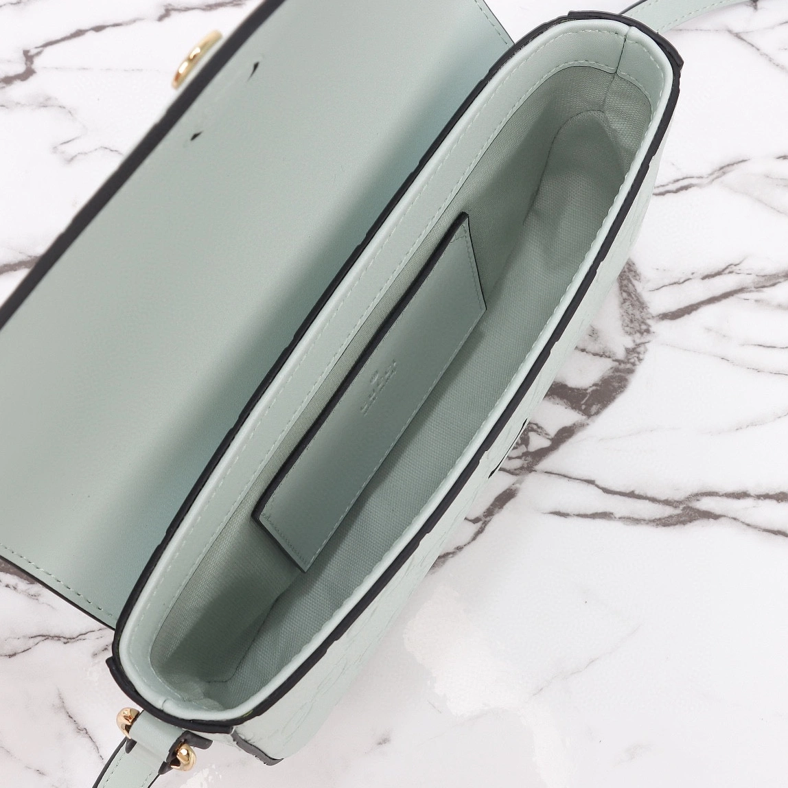 Efficient 8119 Gucci AAA Quality Messenger Bags For Women