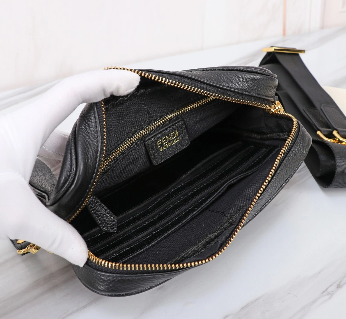 Efficient 8145 Fendi AAA Man Messenger Bags