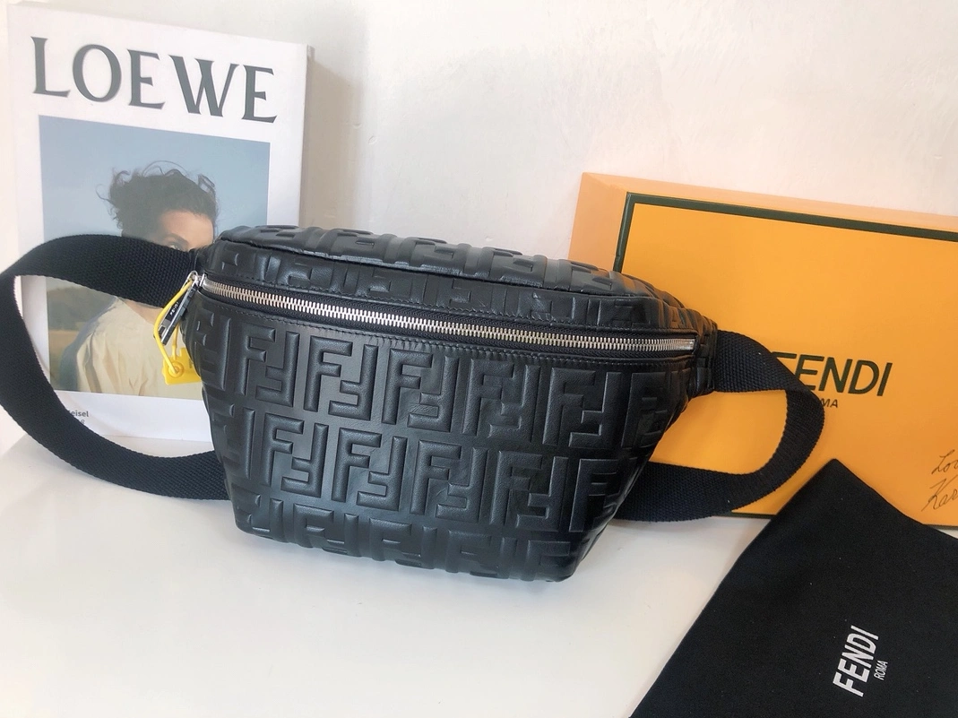 Efficient 8164 Fendi AAA Man Messenger Bags