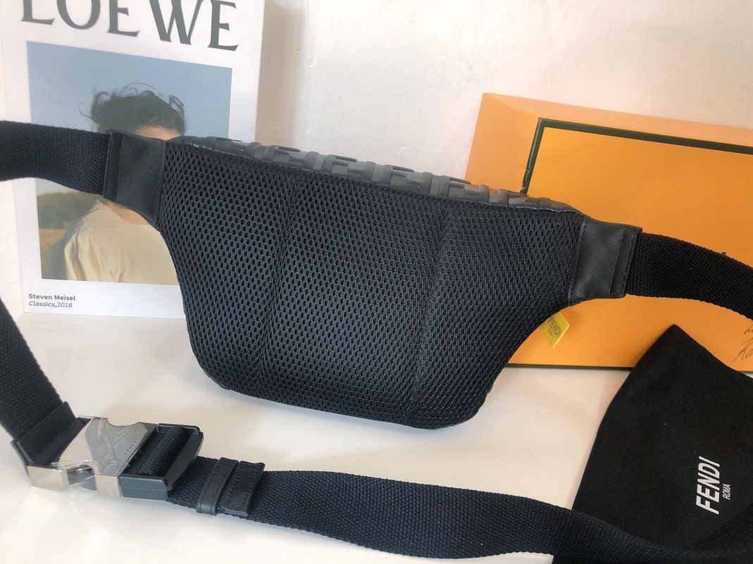 Efficient 8164 Fendi AAA Man Messenger Bags