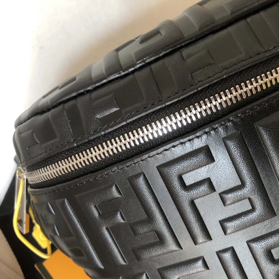 Efficient 8164 Fendi AAA Man Messenger Bags