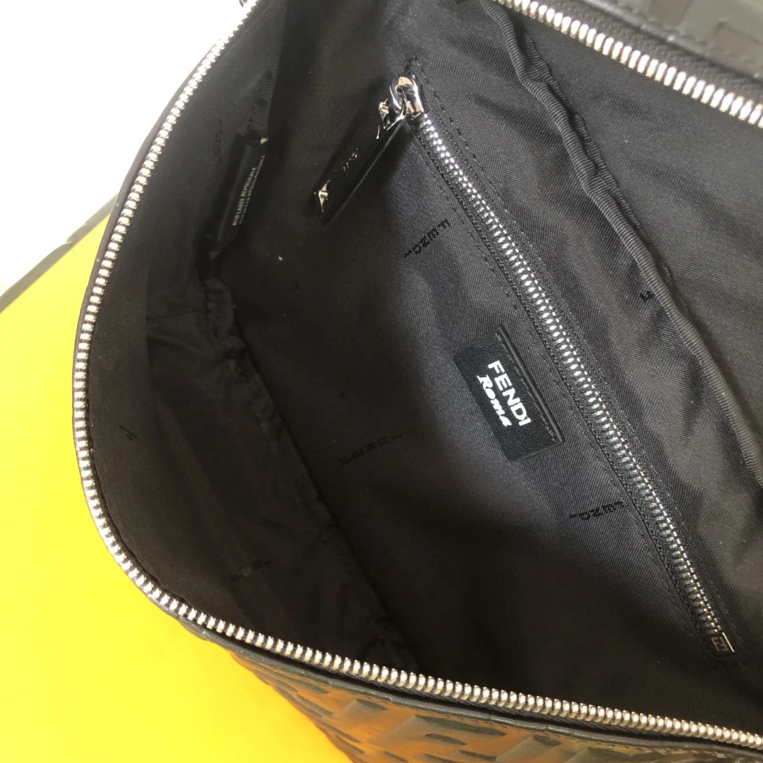Efficient 8164 Fendi AAA Man Messenger Bags