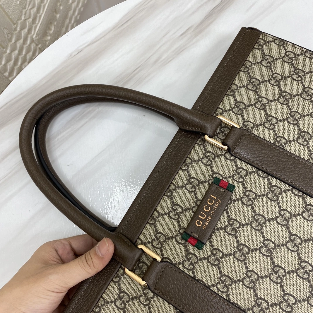 Efficient 8240 Gucci AAA Man Handbags