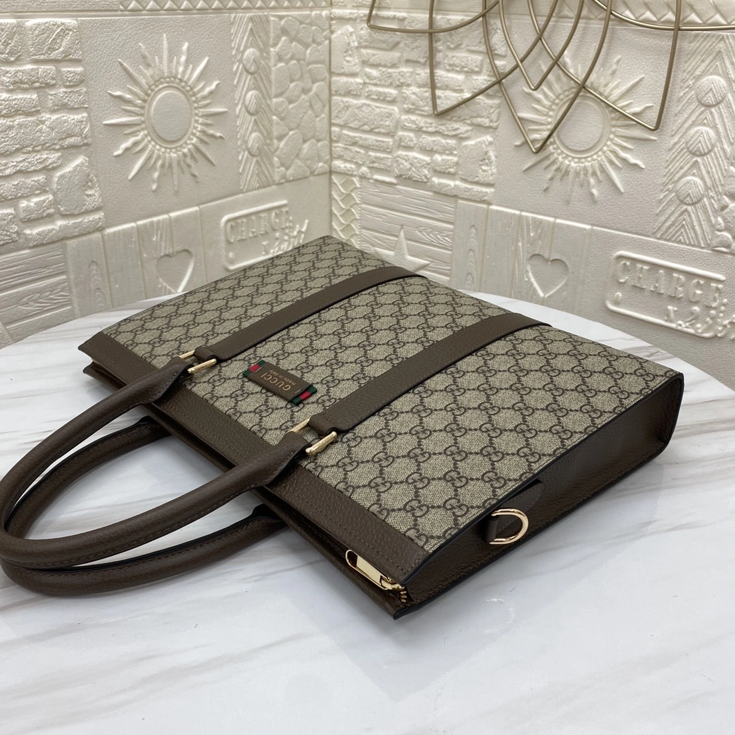 Efficient 8240 Gucci AAA Man Handbags