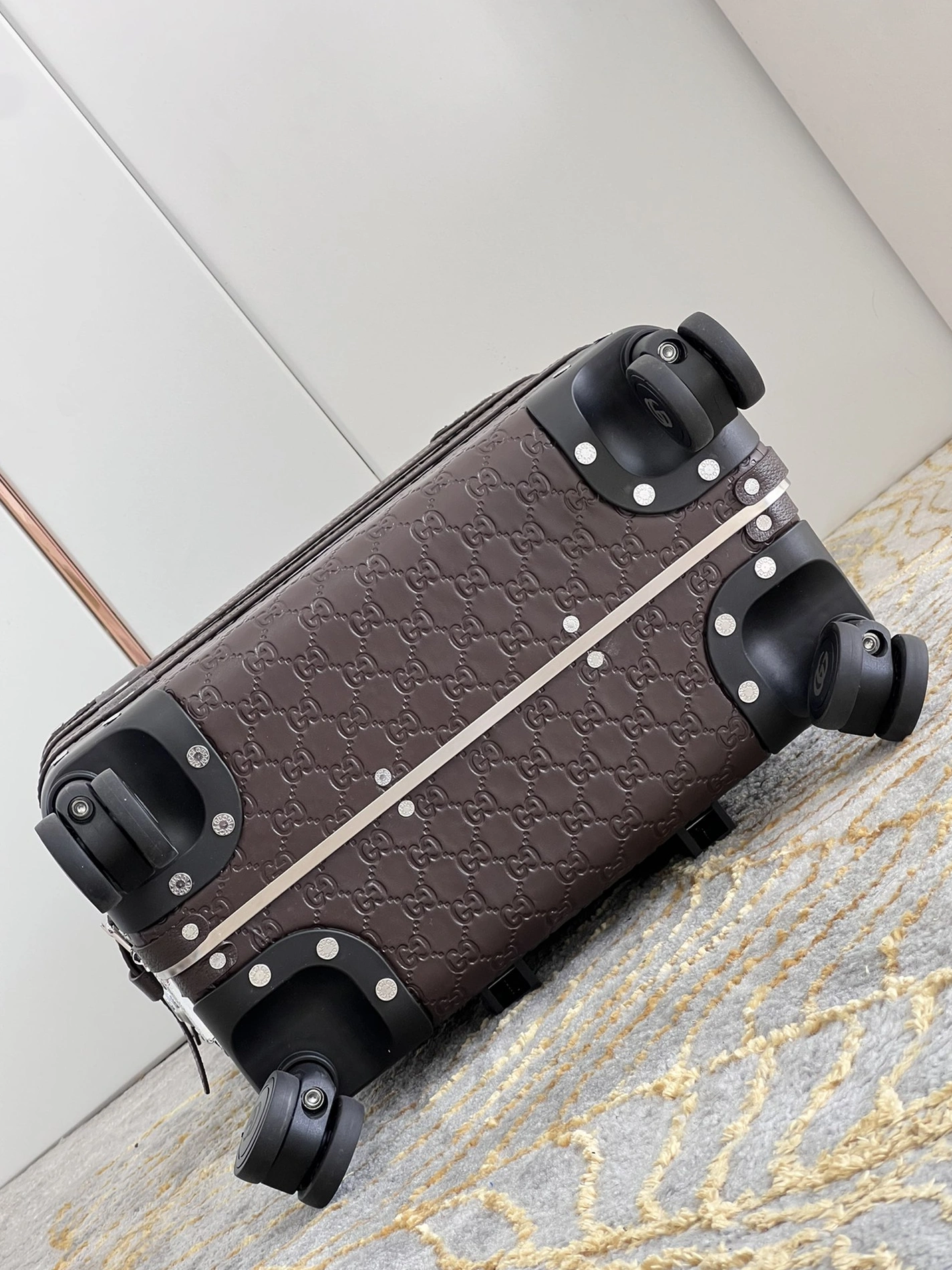 Efficient 8274 Gucci Luggage