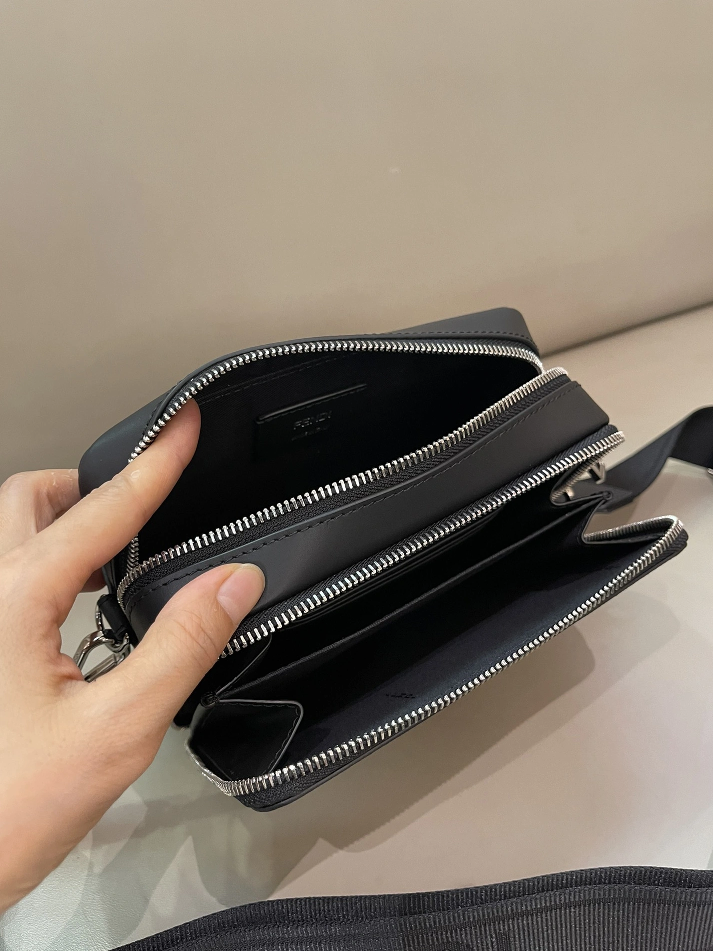 Efficient 8375 Fendi AAA Man Messenger Bags