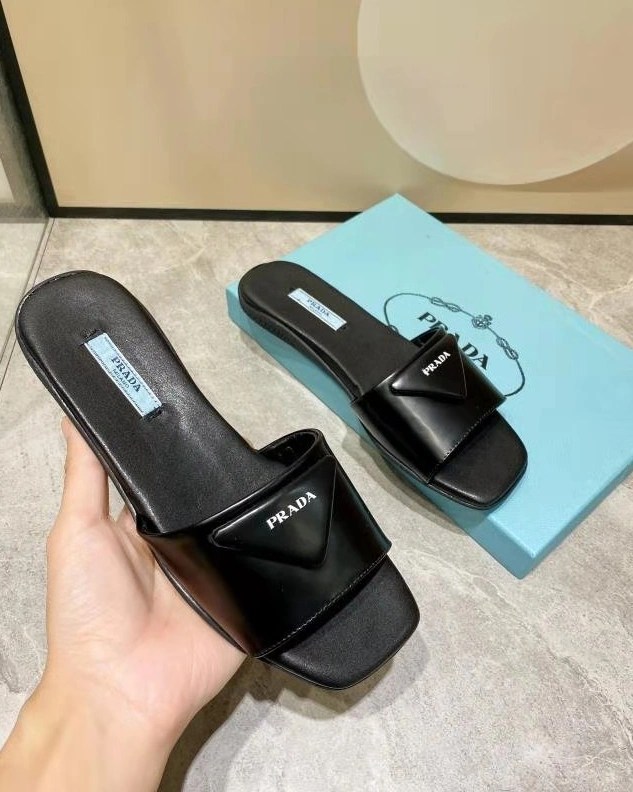 Efficient 8432 Prada Slippers For Women
