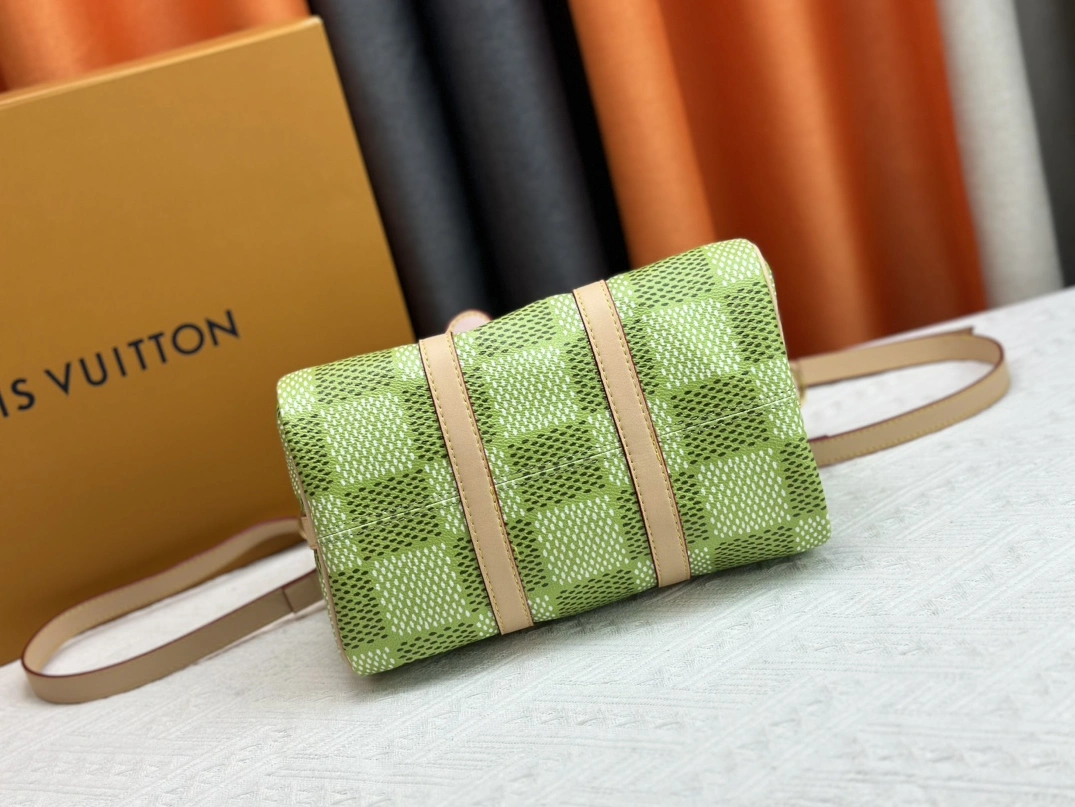 Efficient 8555 Louis Vuitton AAA Quality Handbags For Women