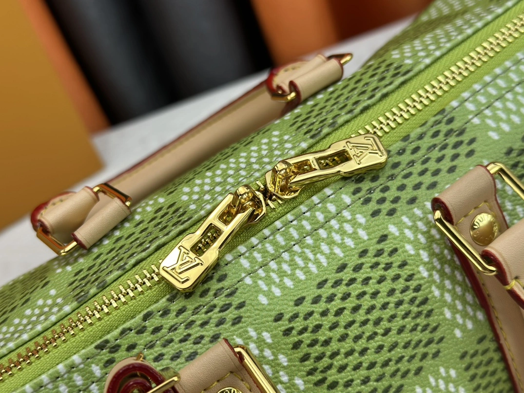 Efficient 8555 Louis Vuitton AAA Quality Handbags For Women