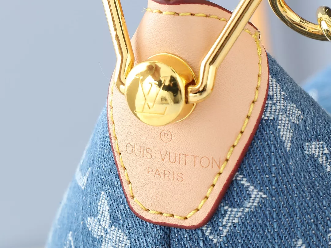 Efficient 8698 Louis Vuitton AAA Quality Messenger Bags For Women