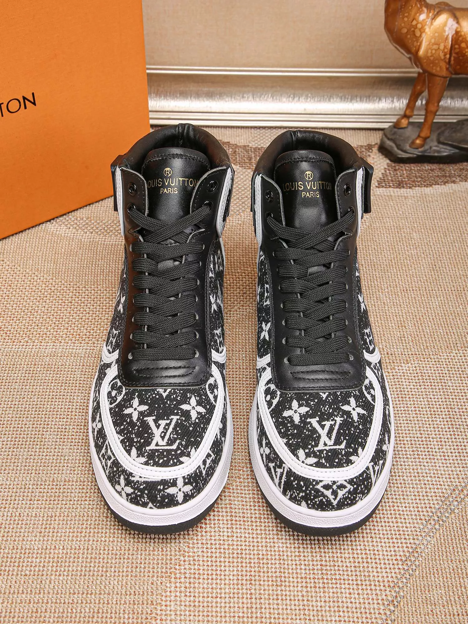 Efficient 879 Louis Vuitton High Tops Shoes For Men