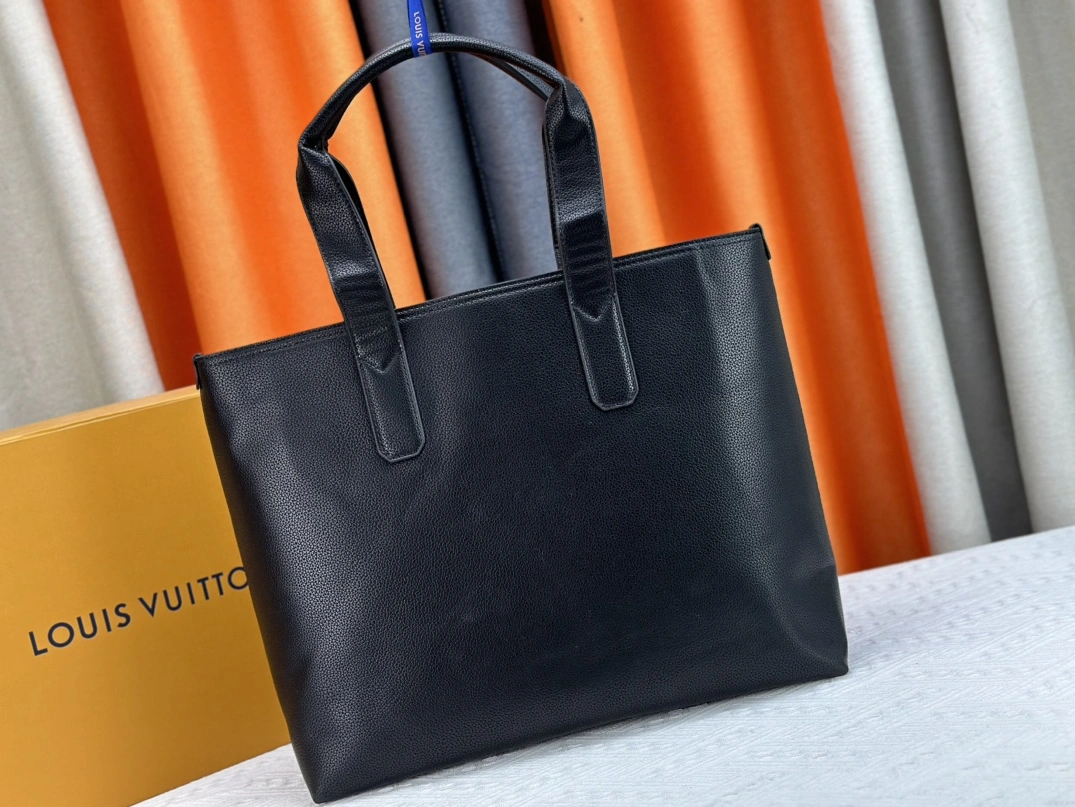 Efficient 8866 Louis Vuitton AAA Quality Handbags For Unisex