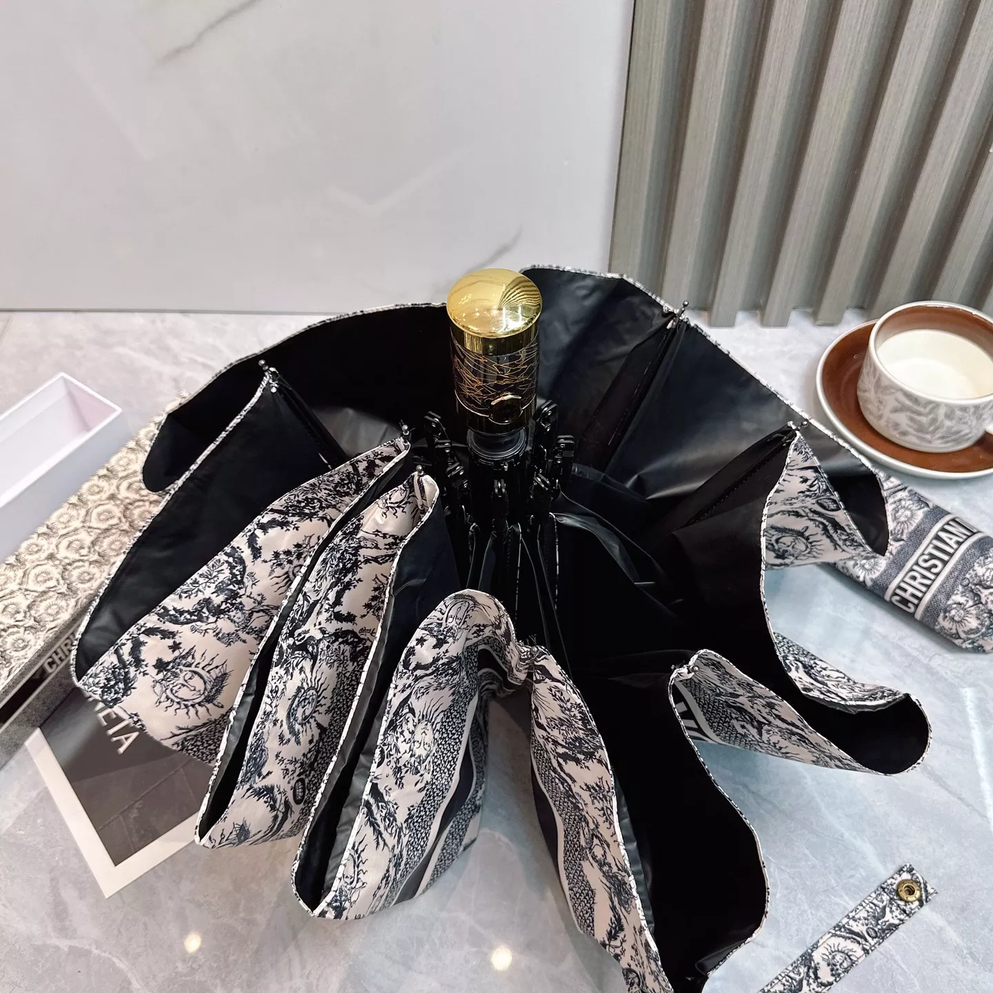 Efficient 9018 Christian Dior Umbrellas