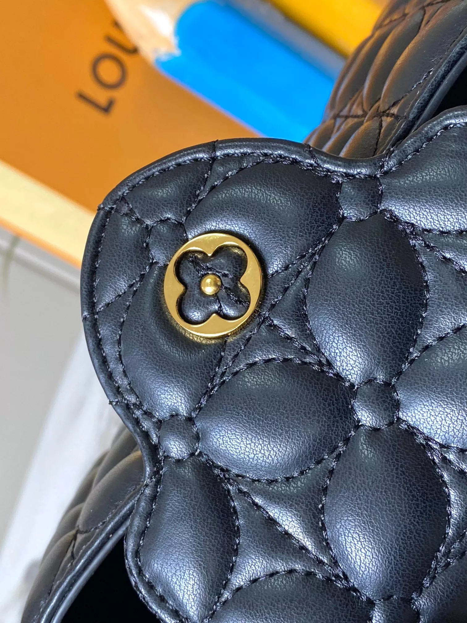 Efficient 9029 Louis Vuitton AAA Quality Messenger Bags For Women