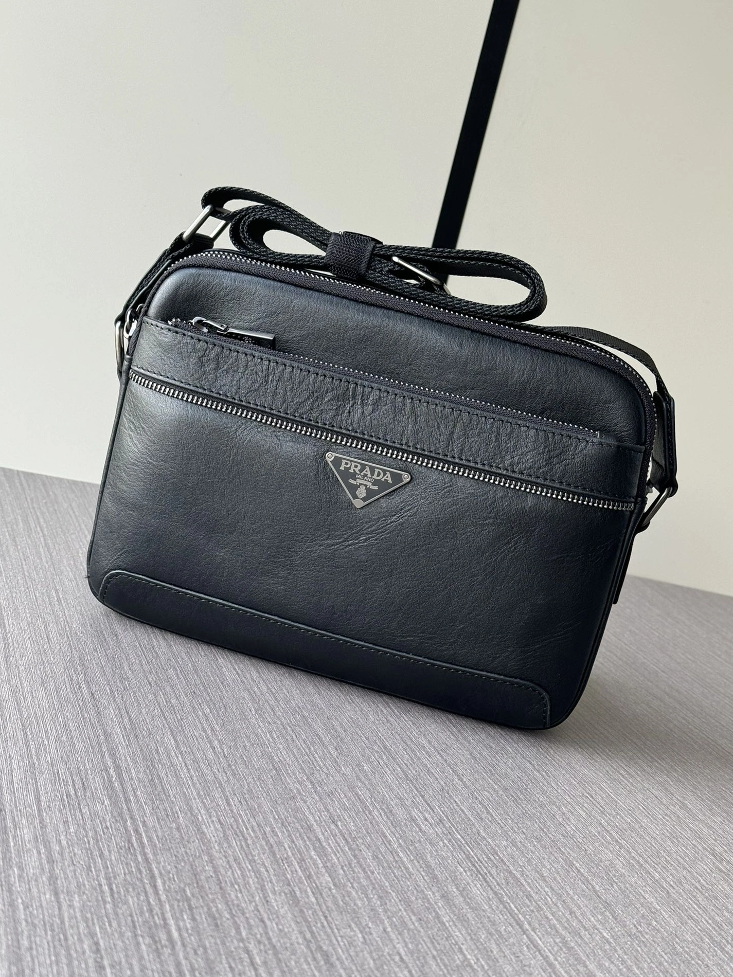 Efficient 9134 Prada AAA Man Messenger Bags