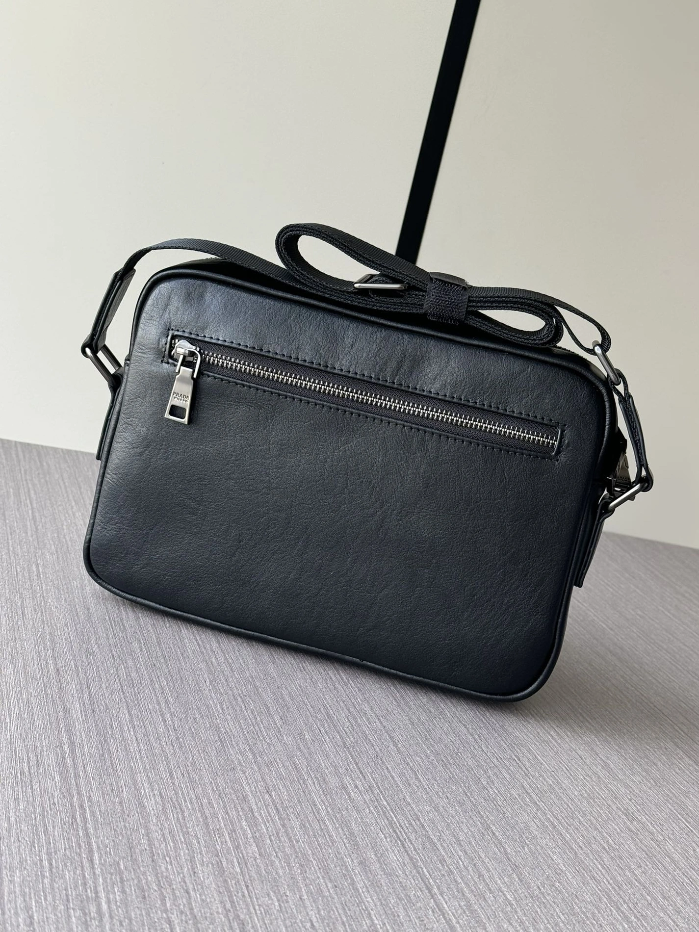 Efficient 9134 Prada AAA Man Messenger Bags