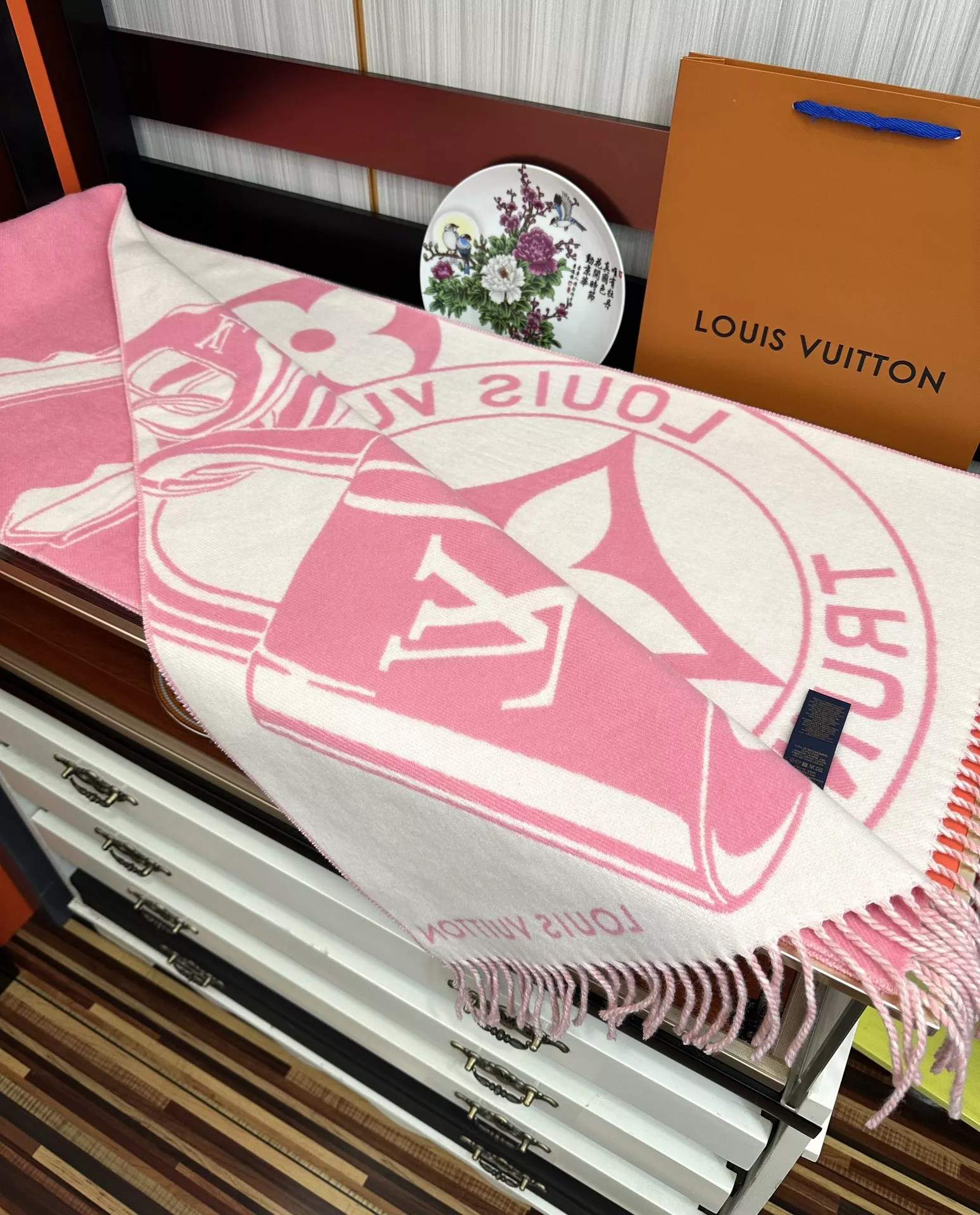 Efficient 9172 Louis Vuitton Scarf For Women
