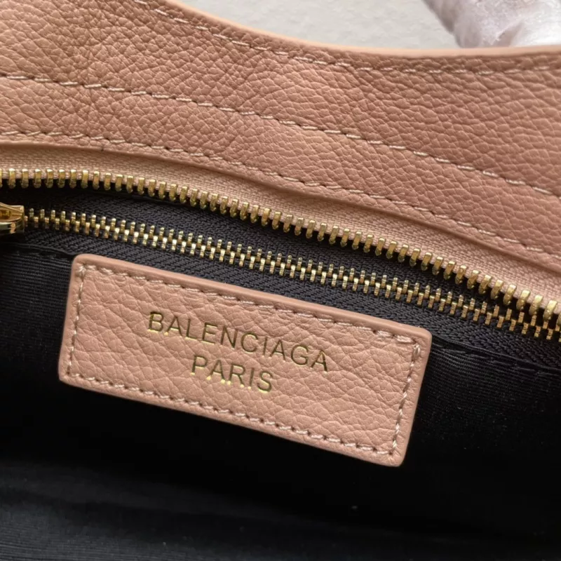 Efficient 9297 Balenciaga AAA Quality Handbags For Women