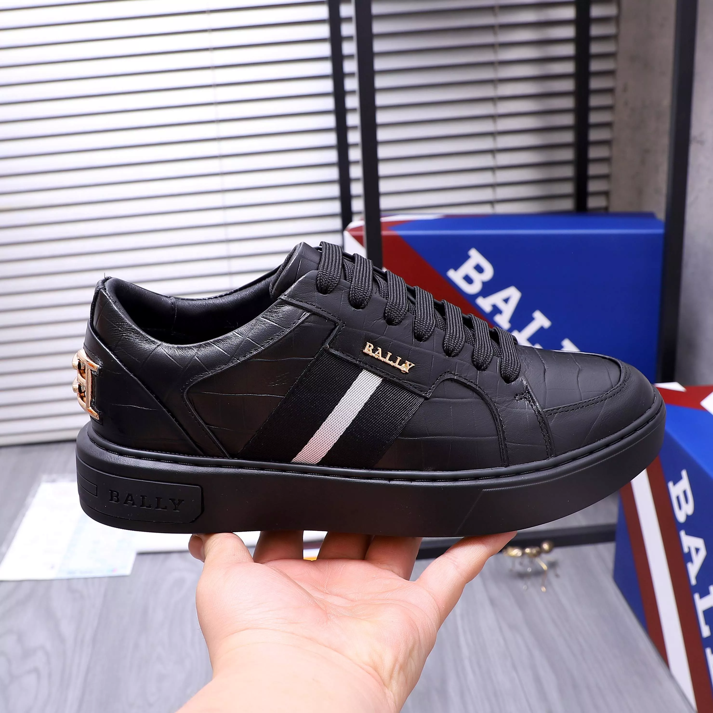 Efficient 9301 Bally Casual Shoes For Men