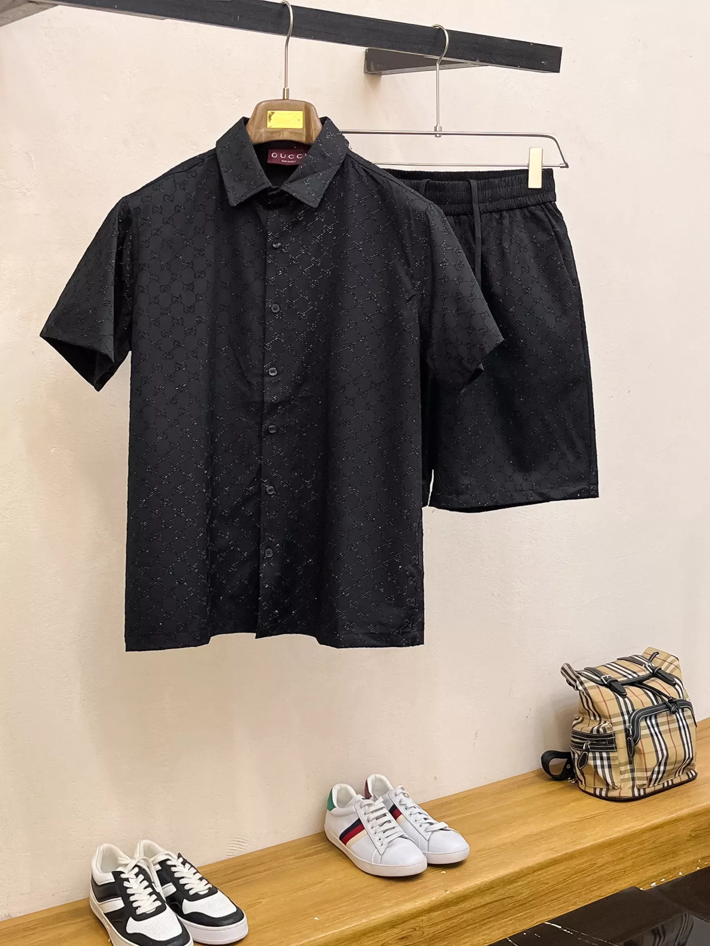 Efficient 9780 Gucci Tracksuits Short Sleeved For Men