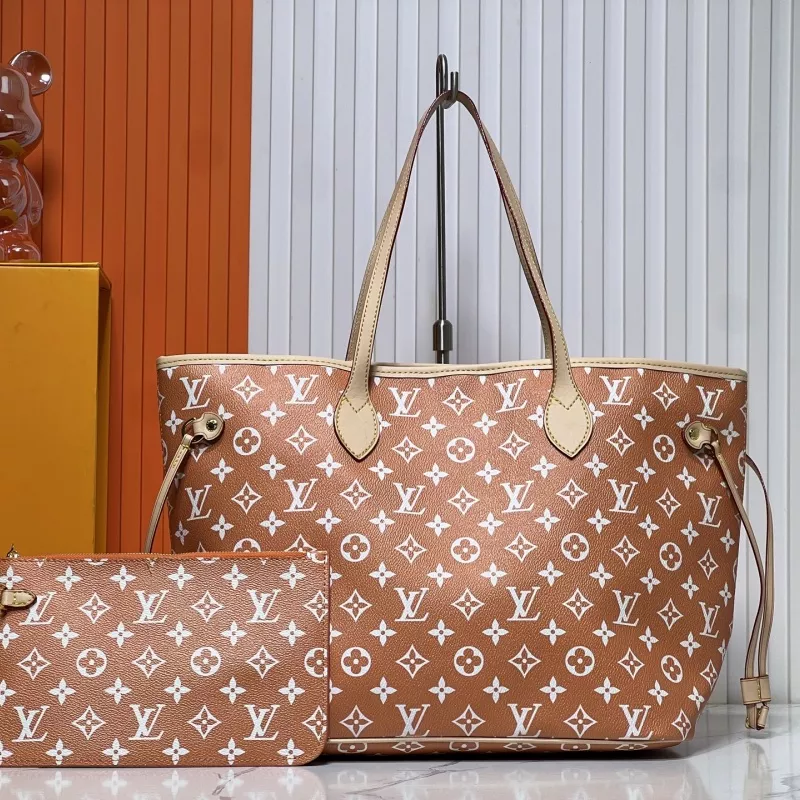 Elegant 1333 Louis Vuitton AAA Quality Shoulder Bags For Women