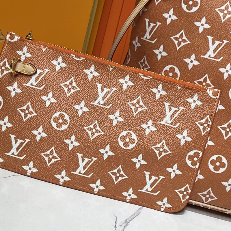 Elegant 1333 Louis Vuitton AAA Quality Shoulder Bags For Women