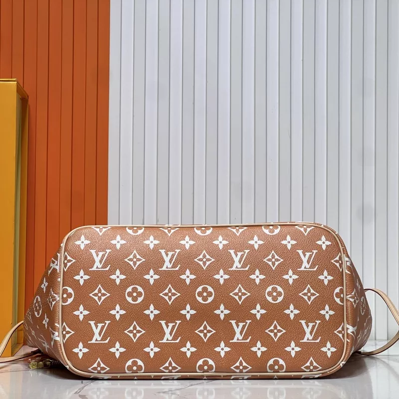 Elegant 1333 Louis Vuitton AAA Quality Shoulder Bags For Women