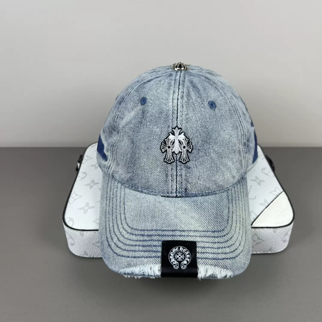 Elegant 1382 Chrome Hearts Caps