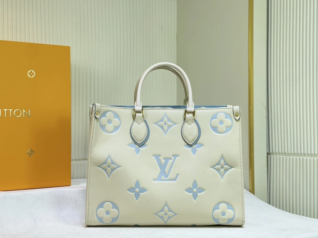 Elegant 1721 Louis Vuitton AAA Quality Tote-Handbags For Women
