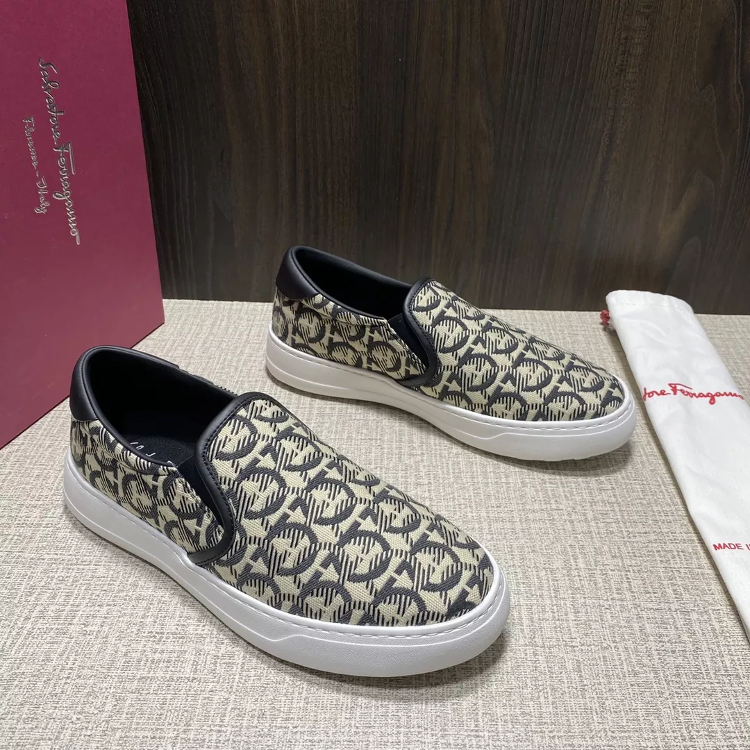 Elegant 1765 Salvatore Ferragamo Casual Shoes For Men