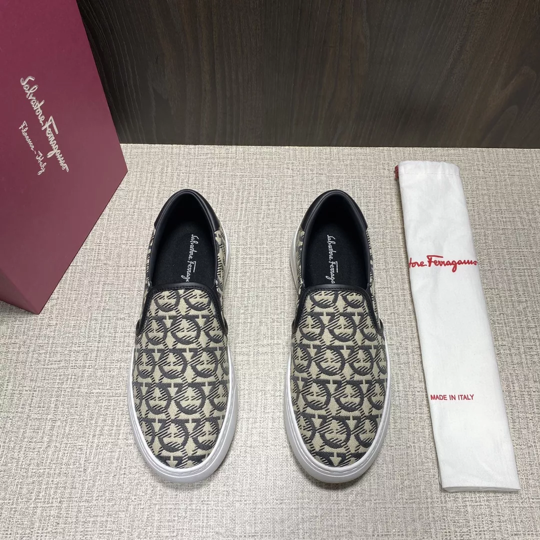 Elegant 1765 Salvatore Ferragamo Casual Shoes For Men