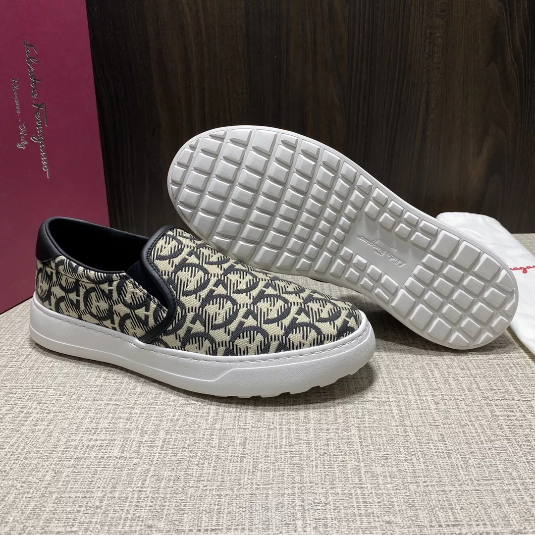 Elegant 1765 Salvatore Ferragamo Casual Shoes For Men
