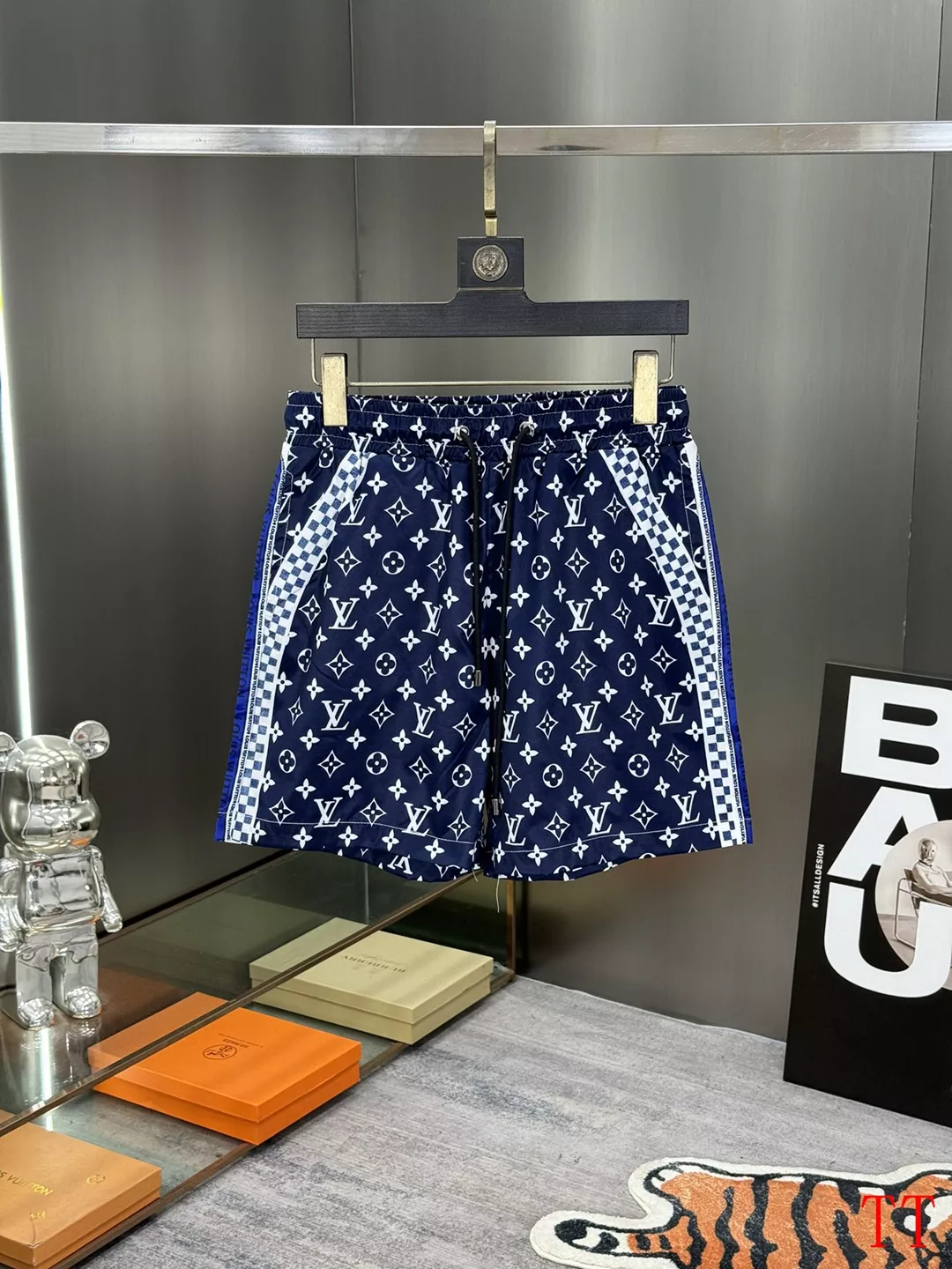 Elegant 1886 Louis Vuitton LV Pants For Men