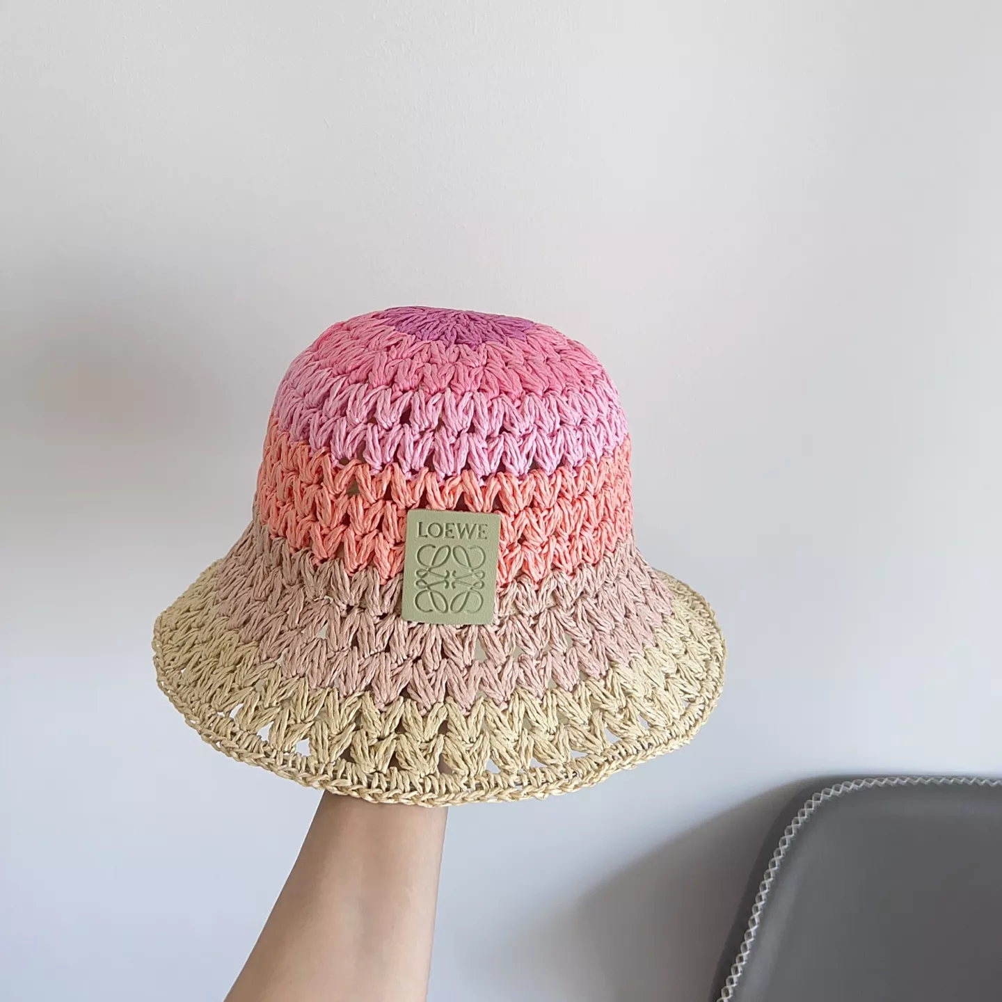Elegant 1918 LOEWE Caps