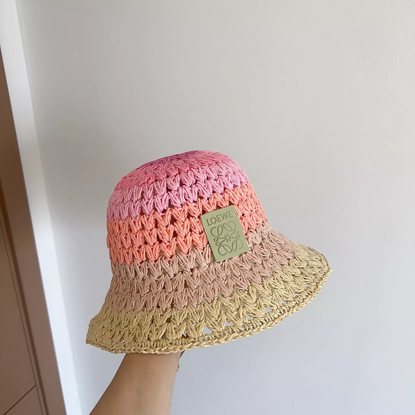 Elegant 1918 LOEWE Caps