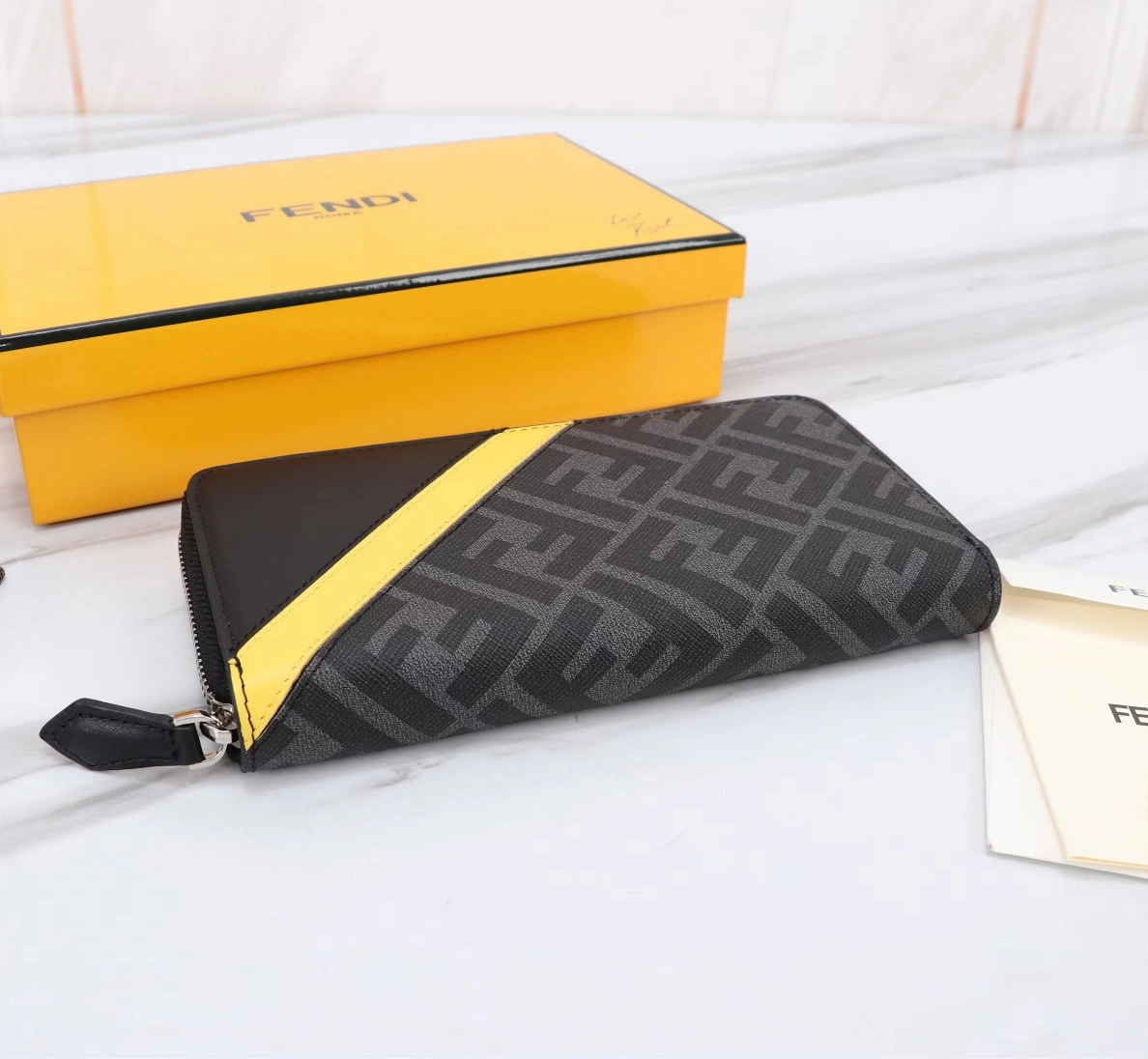 Elegant 1933 Fendi AAA Man Wallets