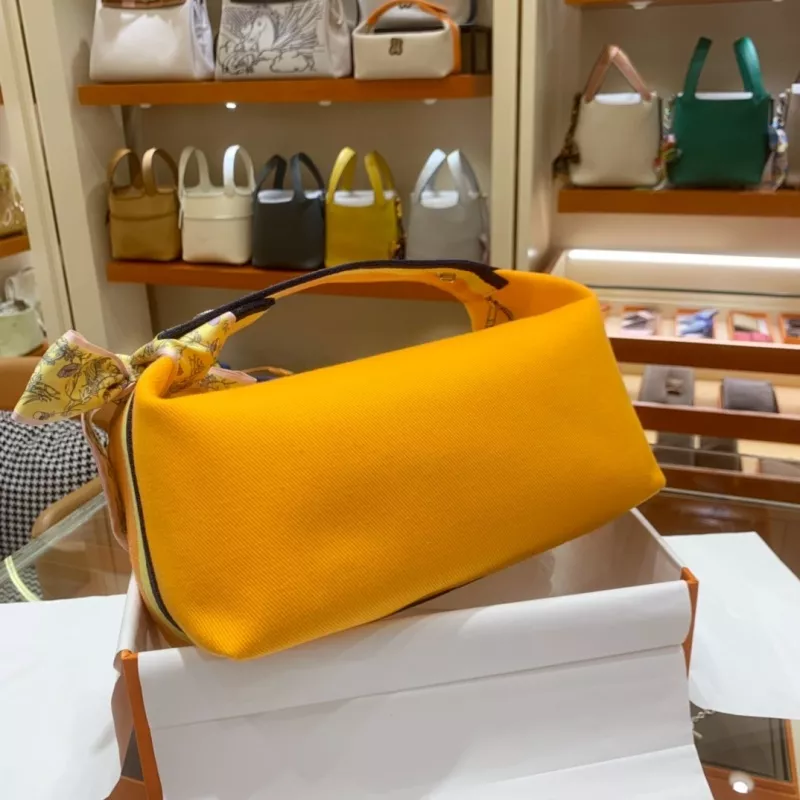 Elegant 217 Hermes AAA Quality Handbags For Women