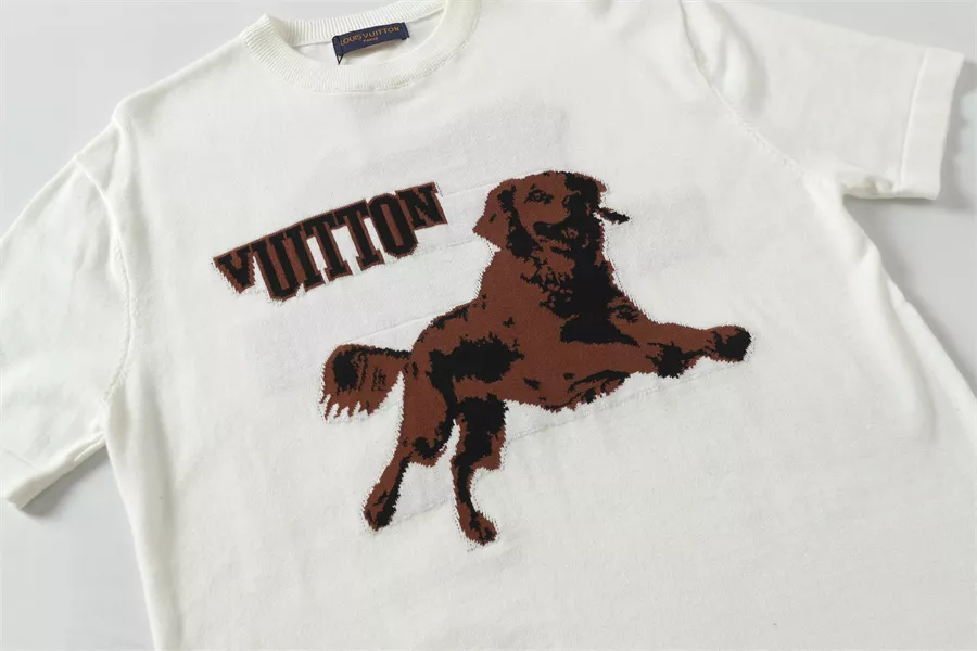 Elegant 2193 Louis Vuitton LV T-Shirts Short Sleeved For Unisex