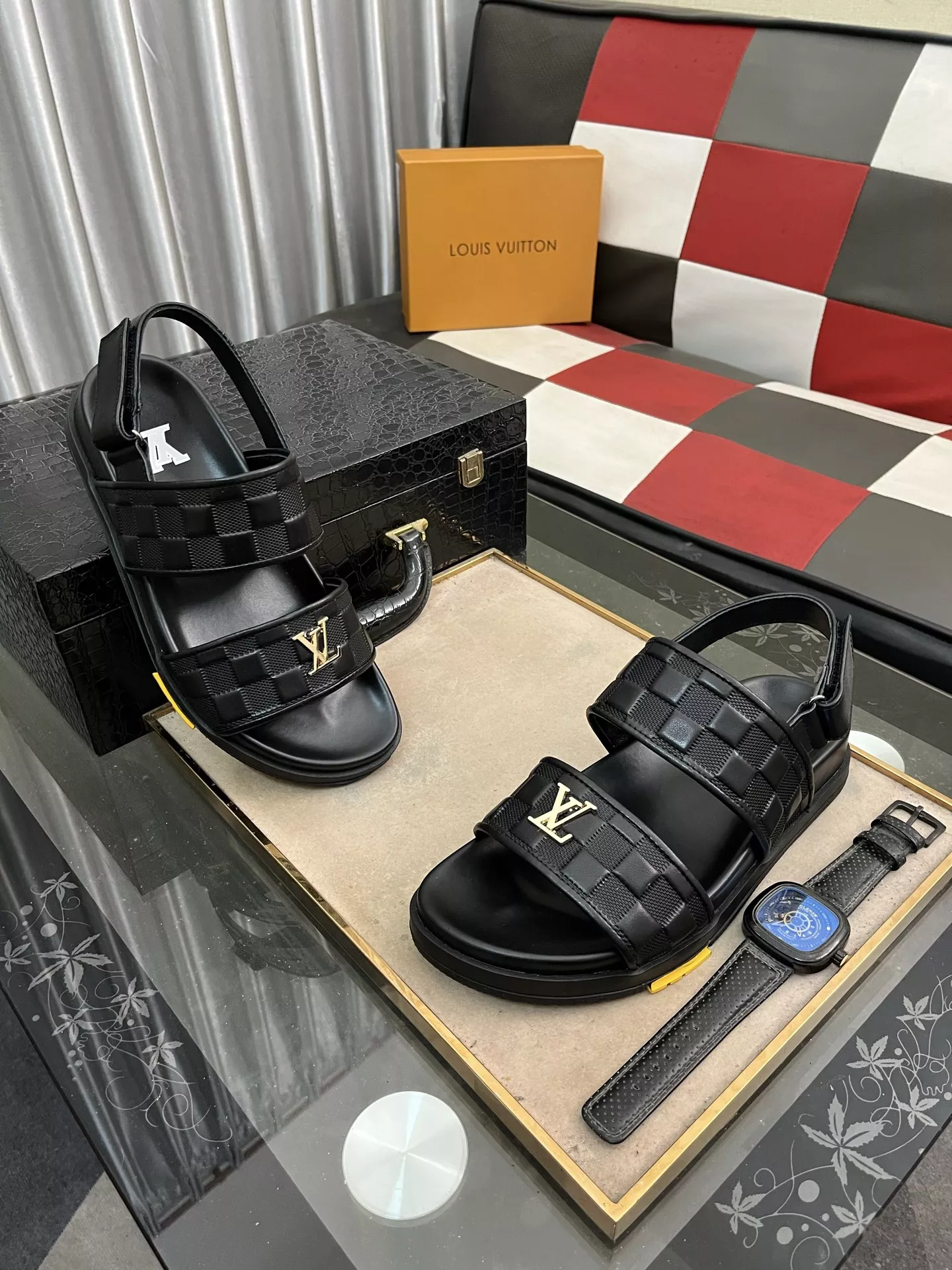 Elegant 2246 Louis Vuitton Sandal For Men
